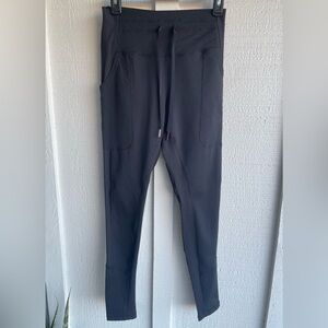 Glyder Black Women’s Joggers/Leggings. Size Large (snug fit)
